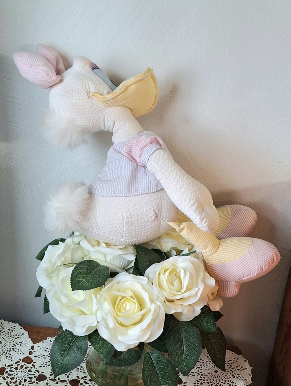 Disney 1990s Daisy Duck Plush In Pastel Seersucker Fabric With Bracelet - Picture 6 of 15